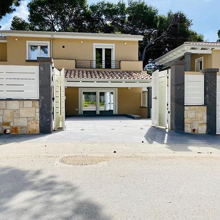 Апартаменты Nuova Residenza Dei 7 Pini A Pochi Passi Dal Mare Порто-Пино Экстерьер фото