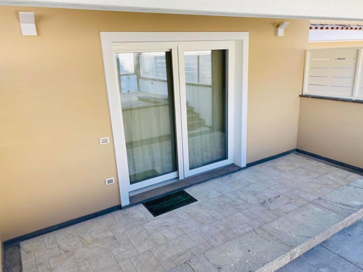 Апартаменты Nuova Residenza Dei 7 Pini A Pochi Passi Dal Mare Порто-Пино Экстерьер фото